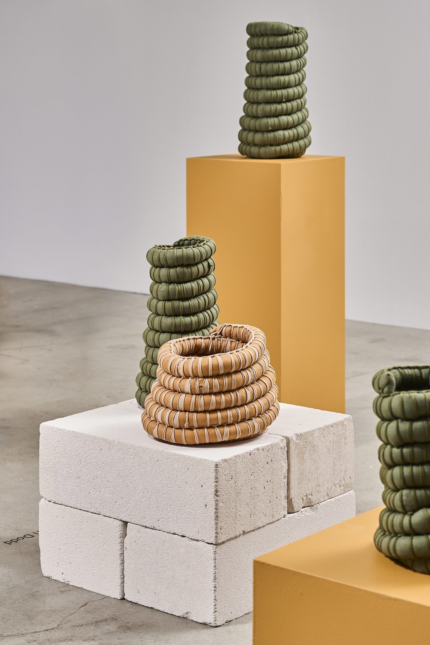 116_Craft_DancingHands_Install_C_Armstrong_2025