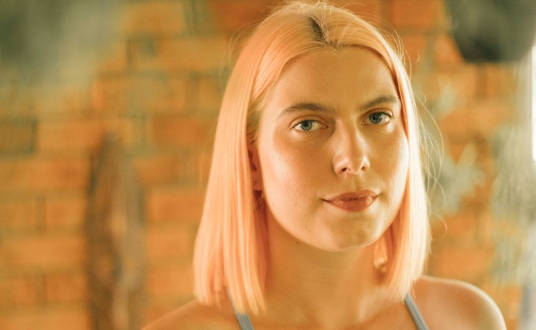 01_Kate-ten-Buuren_headshots_Laura du Ve