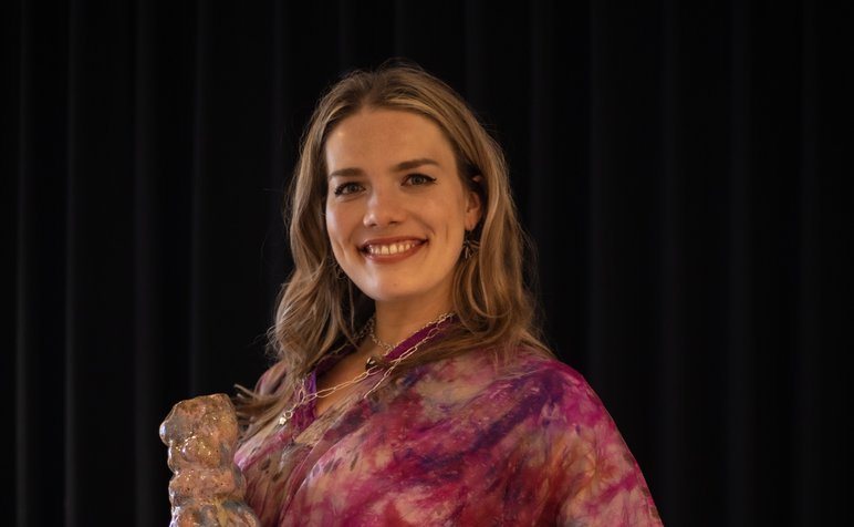 Head shot - Georgia Anson