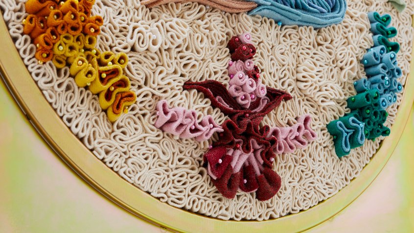 I GO TO THE DEPTH OF THE OCEAN WITHING THE BODY OF A WOMAN_FRONT_04