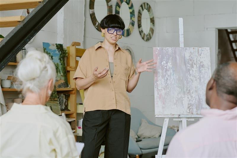 thumbnail_female-teacher-explaining-drawing-technique-2025-02-11-23-10-14-utc